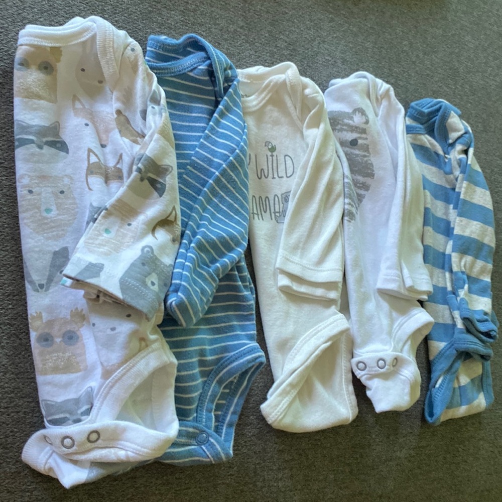 SOLD Long sleeve onesie bundle